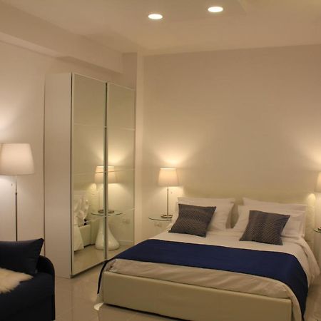 Casa Teresa Bed & Breakfast เนเปิลส์ ภายนอก รูปภาพ